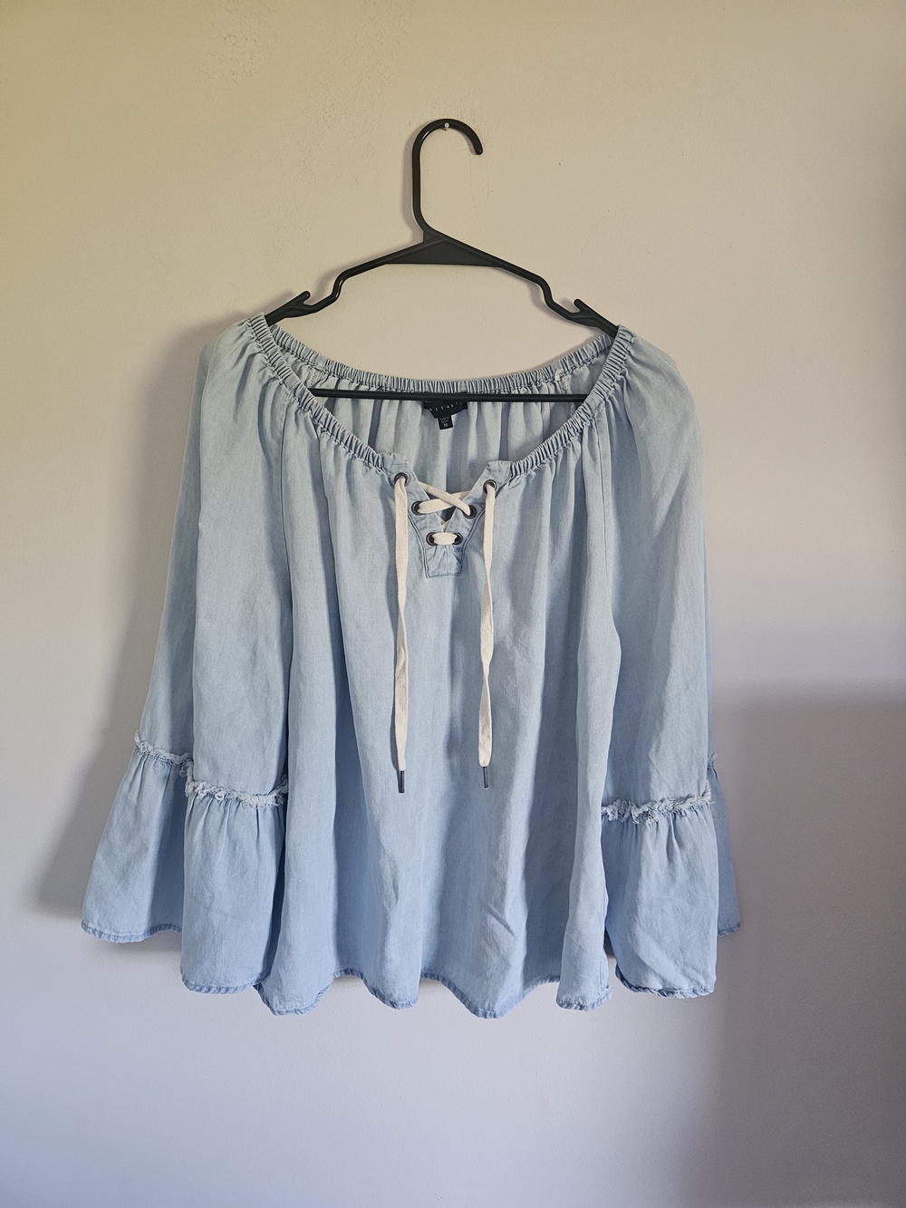 Sanctuary Light Blue Lace-Up Bell Sleeve Peasant Top - Picture 2 of 7